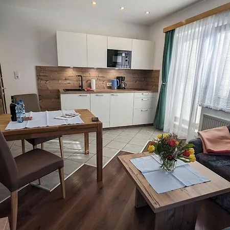 Petri Heil Apartment